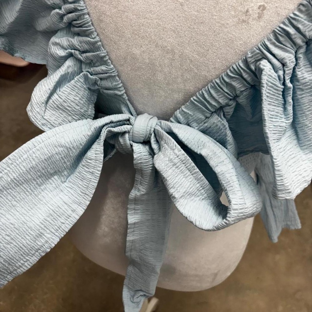 FRANCESCA'S MI AMI LIGHT BLUE TEXTURED PEPLUM TOP - Picture 3 of 6